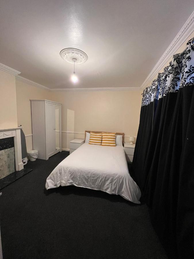 Shared House In Chakeshill Drive Ξενοδοχείο Μπρίστολ Εξωτερικό φωτογραφία